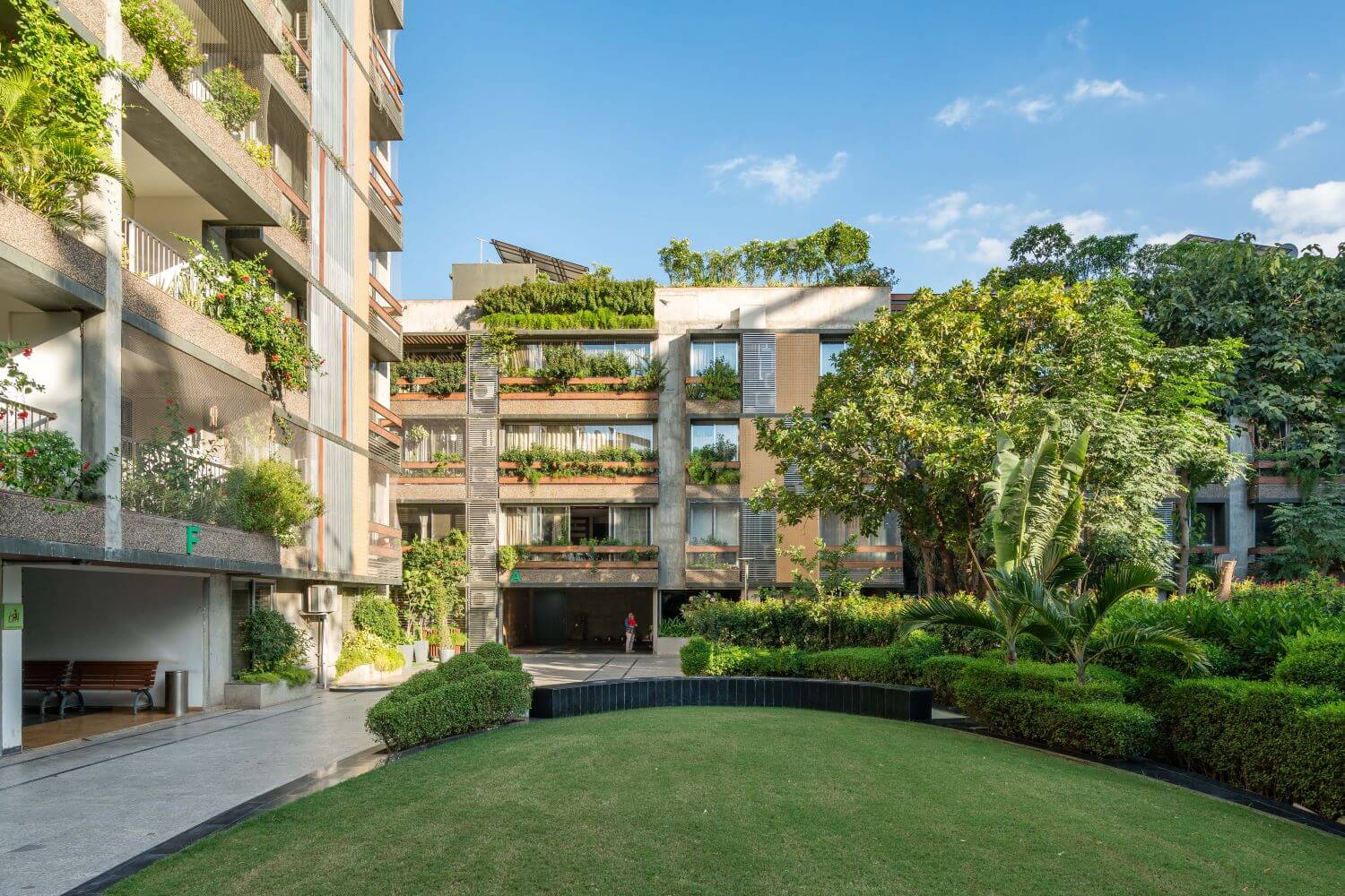 URBAN OASIS Gated Community Living (HoResidential Building